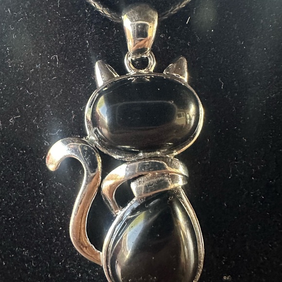 Charms - Picture 7 of 11